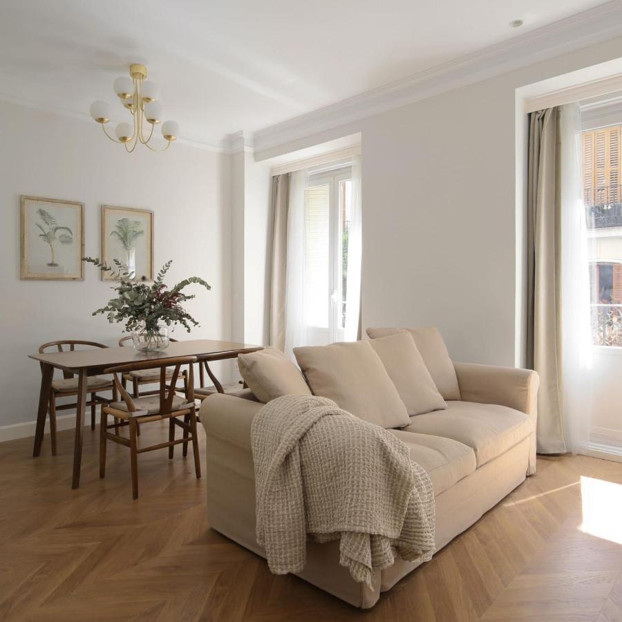 Deluxe Apartment Near Gran Via マドリード エクステリア 写真